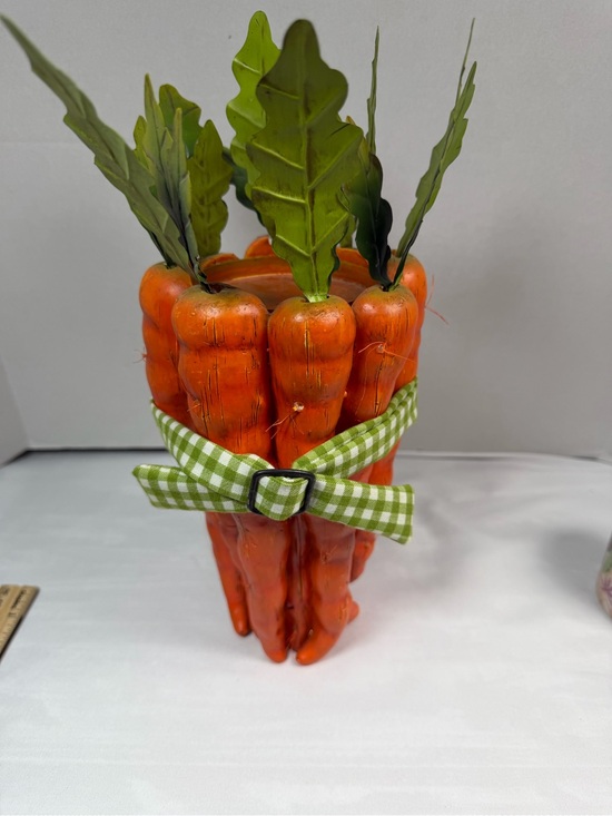 Other - Carrot Candle Holder Beautiful Piece See Note